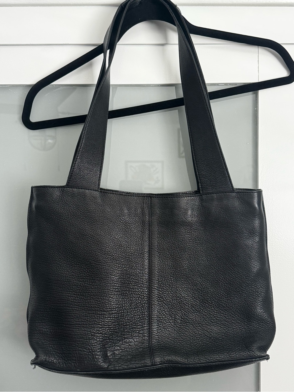 Kenneth Cole Black Leather Shoulder Tote